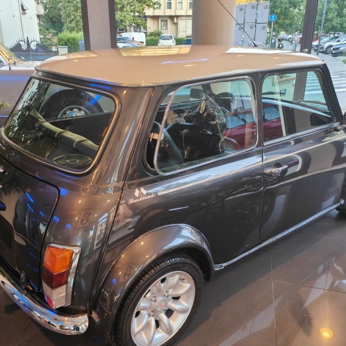 Luxury cars Italy