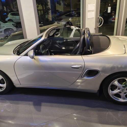 Luxury cars Italy