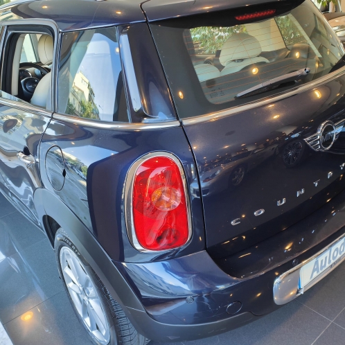 Luxury cars Italy