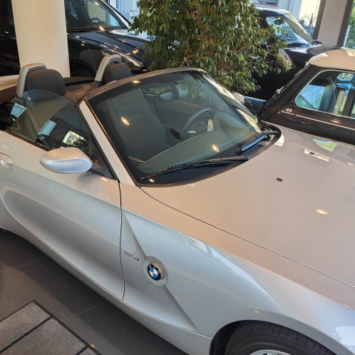 Luxury cars Italy